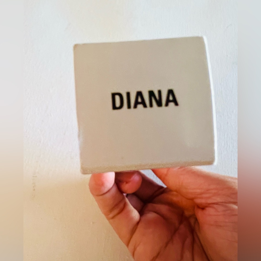 New in a box UOMA BEAUTY BAD ASS ICON MATTE LIPSTICK DIANA, 4.1g net wt/0.14 oz - Picture 9 of 9